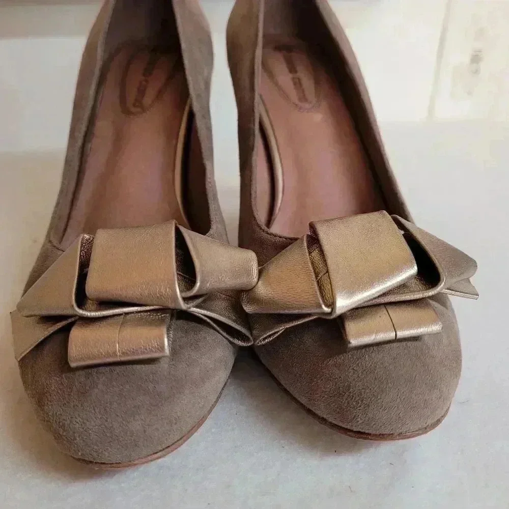 Corso como heels‎